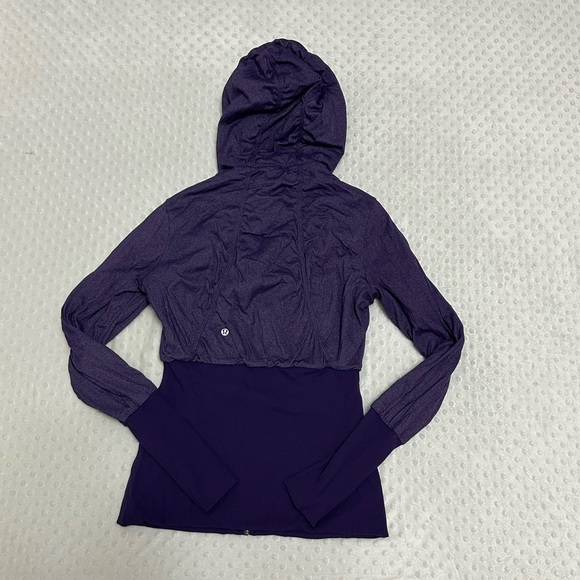Reversible Lululemon Jacket (size 8) - Picture 2 of 10